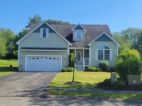 7 Harvest Rd, Windham, NH, 03087-2315 | Card Image