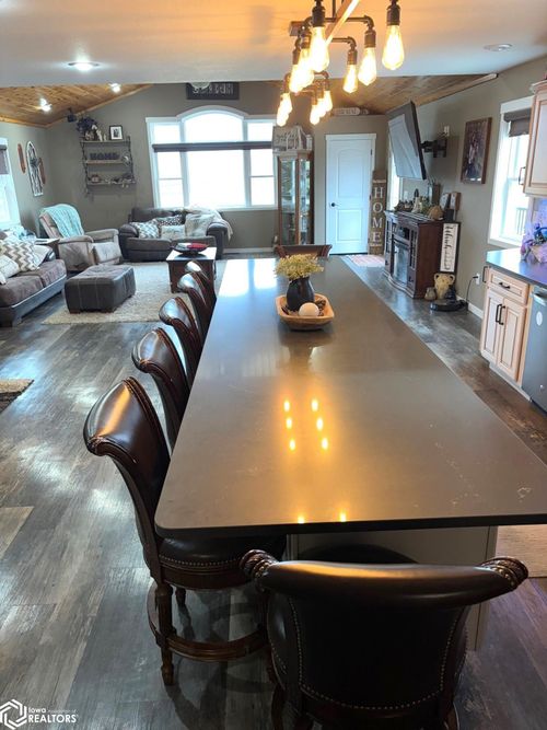4607 580th Ave, West Bend, IA, 50597-8000 | Card Image