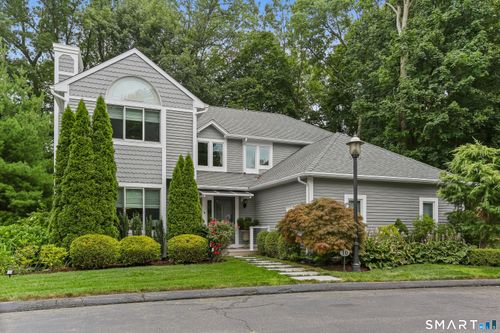 10-10 Cannon Brook Ln, Norwalk, CT, 06851-3835 | Card Image