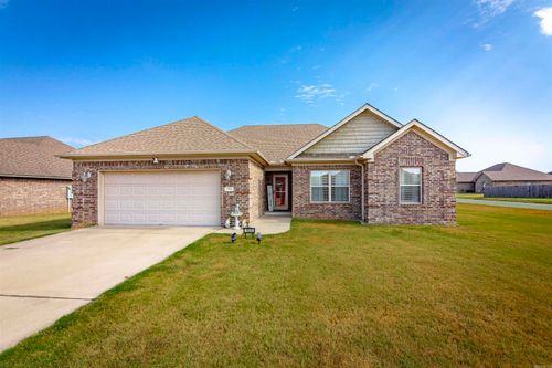 908 Puritan Dr, Jacksonville, AR, 72076-6083 | Card Image