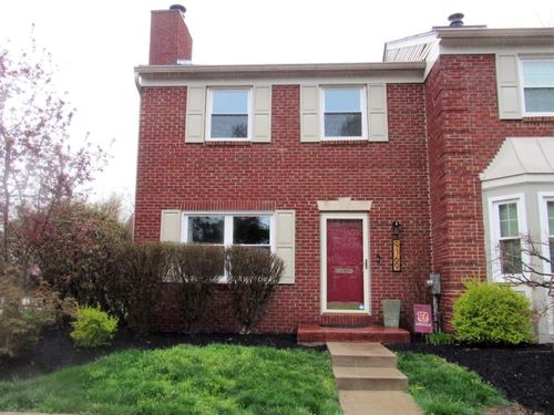 9169 Dominion Cir, Symmes Twp, OH, 45249-8404 | Card Image