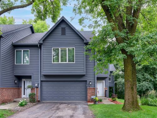 2224 Sherwood Ct, Minnetonka, MN, 55305-2409 | Card Image