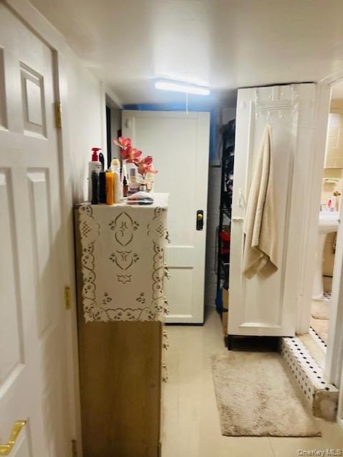 107 E Van Wyck, New York, NY, 11435 | Card Image