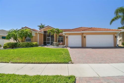 3737 Gaviota Dr, SUN CITY CENTER, FL, 33573-6700 | Card Image