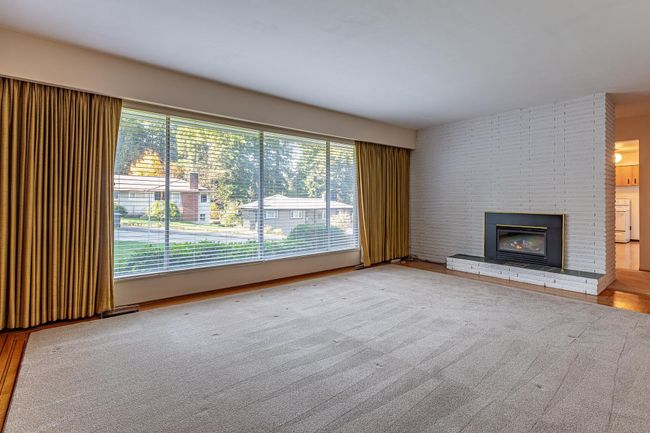 1023 Gatensbury Road, House other with 4 bedrooms, 2 bathrooms and 4 parking in Port Moody BC | Image 4