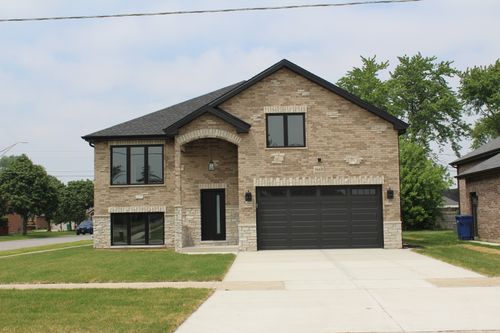 5660 W 83rd Pl, Burbank, IL, 60459 | Card Image