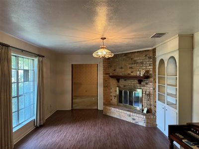 208 Sw 4th Street, House other with 2 bedrooms, 2 bathrooms and null parking in Kerens TX | Image 3