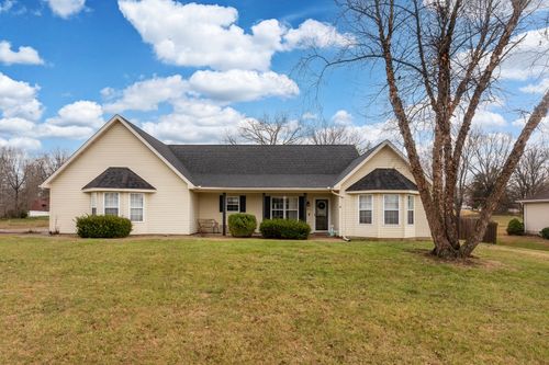 1211 Mockingbird Ln, Carterville, IL, 62918-1664 | Card Image
