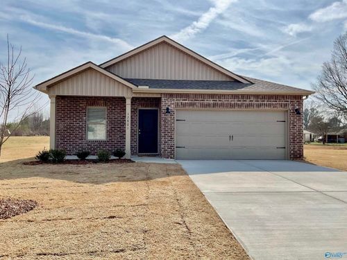 17801 Denham Cir, Athens, AL, 35611-7594 | Card Image