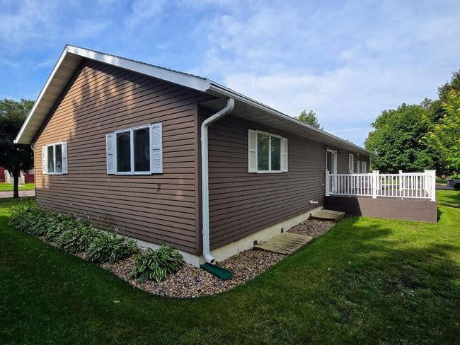 NE view of house | Image 47