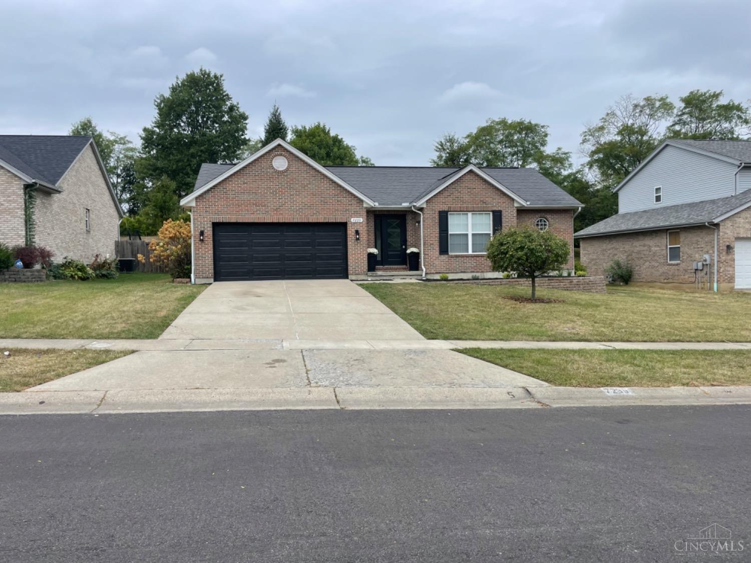 Locust View Ln, Cincinnati, OH 45239