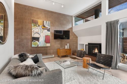 2-311 S Aspen St, Aspen, CO, 81611-1773 | Card Image