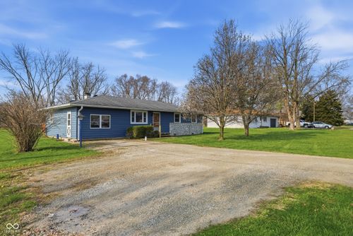 5539 W Us Highway 52, New Palestine, IN, 46163-9739 | Card Image