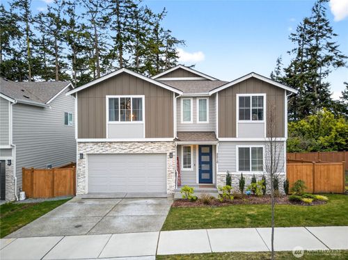 2210 Sw Putnam Dr, Oak Harbor, WA, 98277-2109 | Card Image
