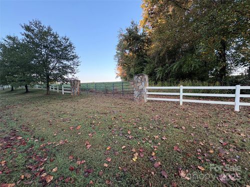 353 Sloans Mill Rd, Olin, NC, 28660-9511 | Card Image
