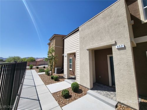 452 Horizon Cove Pl, Henderson, NV, 89002-8461 | Card Image