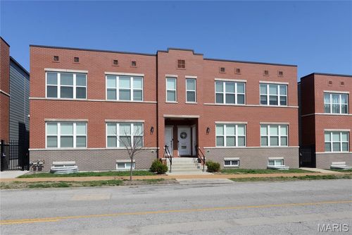 3325 Park Avenue, St Louis, MO, 63104 | Card Image