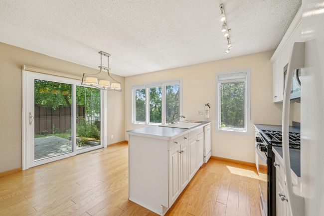 18-web-or-mls-Douglas Dr N-1806-018.jpg | Image 18