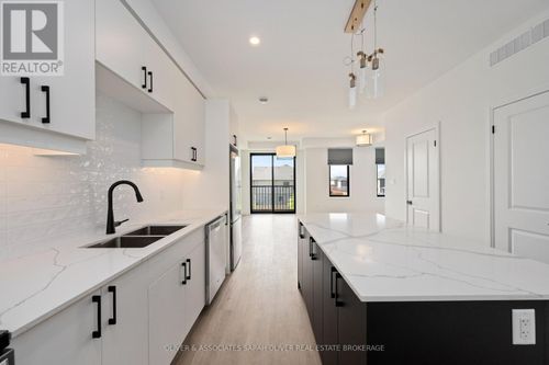 29-3900 Savoy St, London, ON, N6P0H9 | Card Image