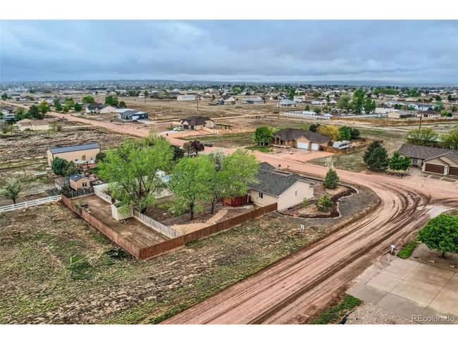 1015 W Stallion Dr, House other with 4 bedrooms, 3 bathrooms and null parking in Pueblo West CO | Image 4
