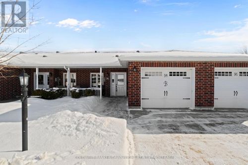 94 Redford Dr, Exeter, ON, N0M1S3 | Card Image