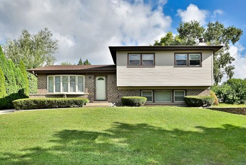 722 Merlin Dr, Schaumburg, IL, 60193-4321 | Card Image