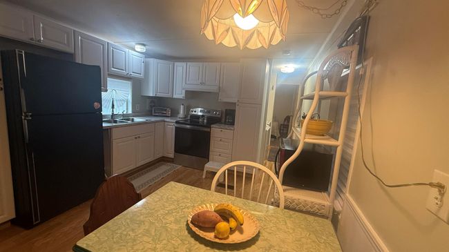 7289 Se Eagle Ave, House other with 3 bedrooms, 2 bathrooms and null parking in Hobe Sound FL | Image 5