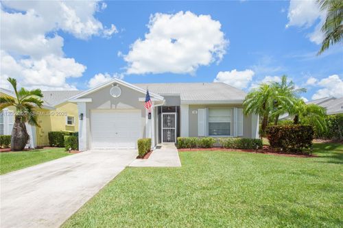 715 Se 22nd Lane, Homestead, FL, 33033 | Card Image