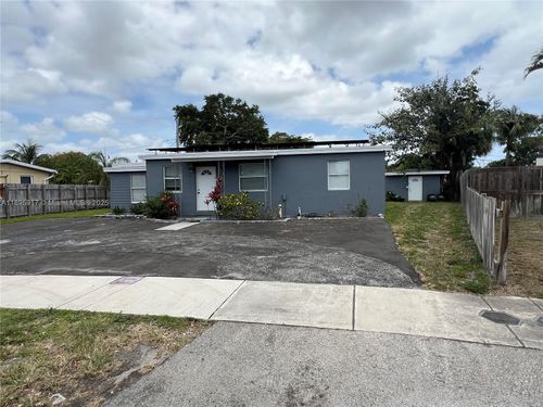 1885 Ne 53rd St, Pompano Beach, FL, 33064-5657 | Card Image