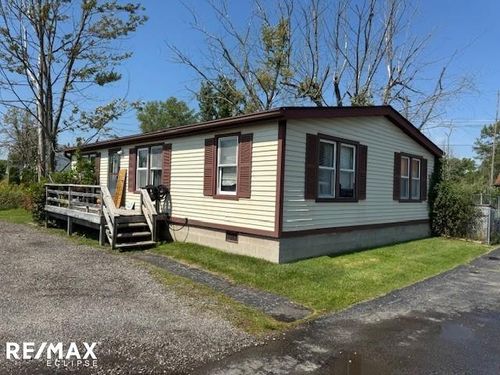 5218 Pointe Tremble Rd, Algonac, MI, 48001-4365 | Card Image