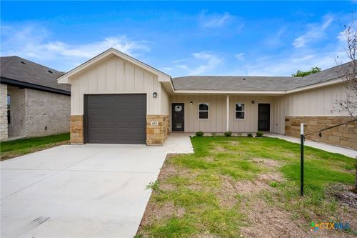 410 Avenue C, Copperas Cove, TX, 76522-1664 | Card Image