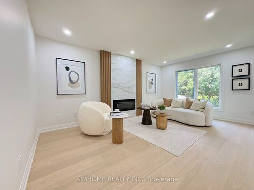 108 Berwick Cres, Richmond Hill, ON, L4C0B7 | Card Image