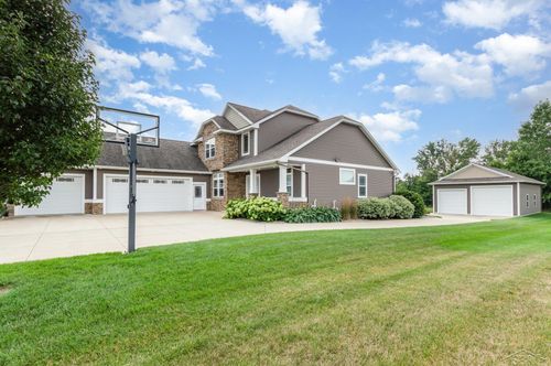 8311 Summer Ridge Dr, Freeland, MI, 48623 | Card Image