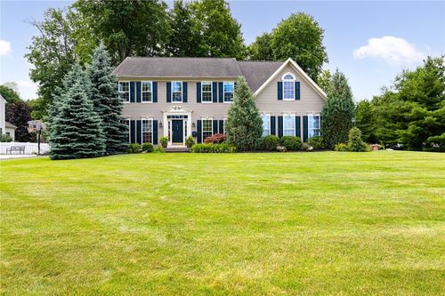 513 Deer Haven Dr, Webster, NY, 14580-4068 | Card Image