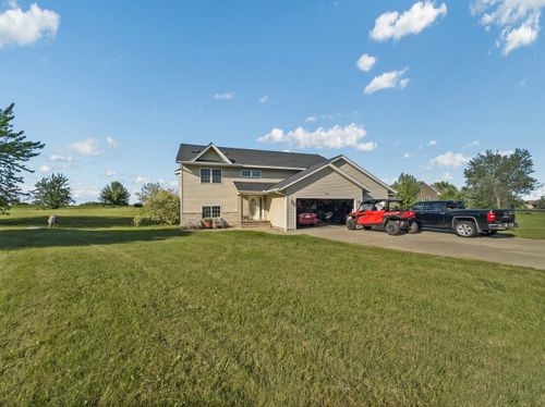 295 Johnson Parkway, Hammond, WI, 54015-9674 | Card Image