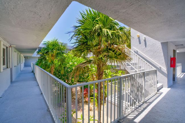 Walking to unit from elevator/stairs | Image 29