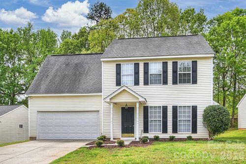 11118 Gold Pan Rd, Charlotte, NC, 28215-8624 | Card Image