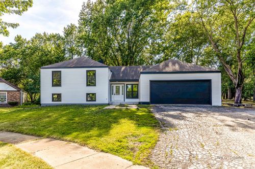 1482 Pebblestone Cv, Wheaton, IL, 60189-7239 | Card Image