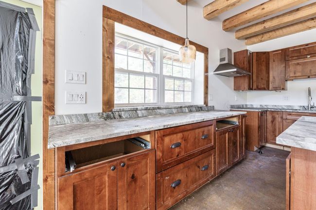 13427 State Route 374, House other with 3 bedrooms, 3 bathrooms and null parking in Rockbridge OH | Image 51