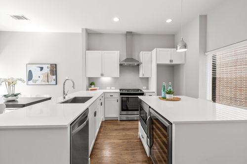 unit-40-2290 N Fitzhugh Ave, Dallas, TX, 75204-3437 | Card Image