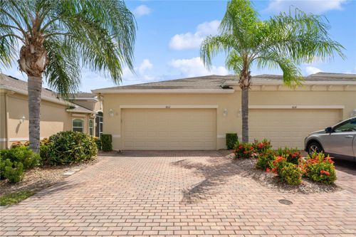 802 Chipper Dr, Sun City Center, FL, 33573-5875 | Card Image