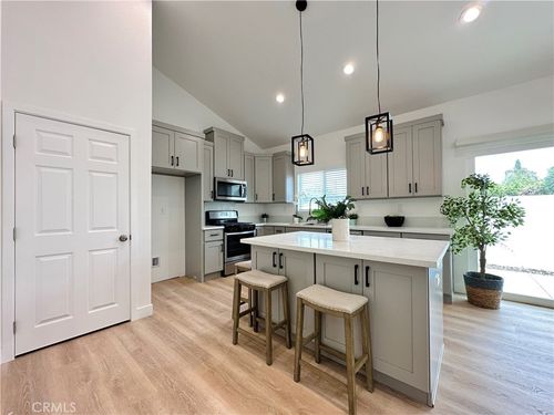 a-2418 Thorn Pl, Fullerton, CA, 92835-3000 | Card Image