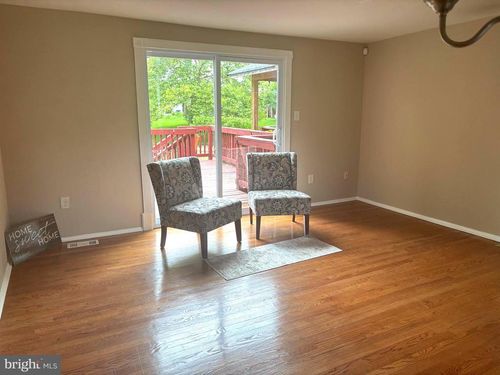 104-32-3423 Castle Way, SILVER SPRING, MD, 20904-4763 | Card Image