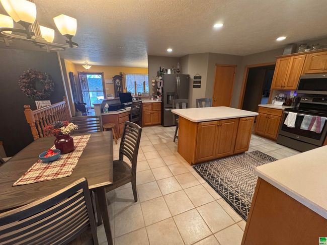 951 Springbrook Dr, House other with 3 bedrooms, 3 bathrooms and null parking in Hinton IA | Image 11