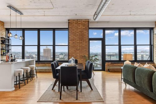 unit-607-290 Market St, Minneapolis, MN, 55405-1685 | Card Image