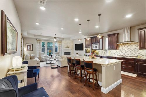 917 Navasota Trl, McKinney, TX, 75071-3524 | Card Image