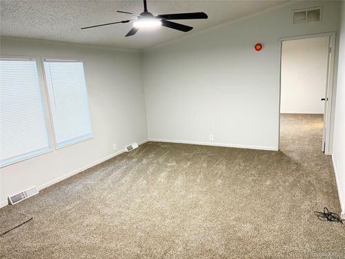 11312 N Lake Dr, FENTON, MI, 48430-8813 | Card Image