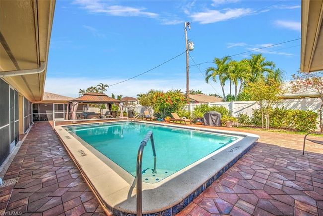 C - 3605 Country Club Blvd, Townhouse with 3 bedrooms, 3 bathrooms and 2 parking in Cape Coral FL | Image 8