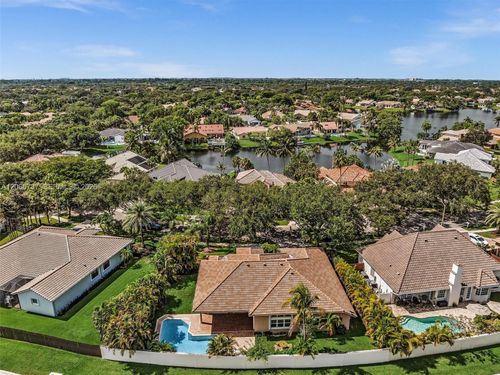 11335 Lake Shore Dr, Hollywood, FL, 33026-1117 | Card Image
