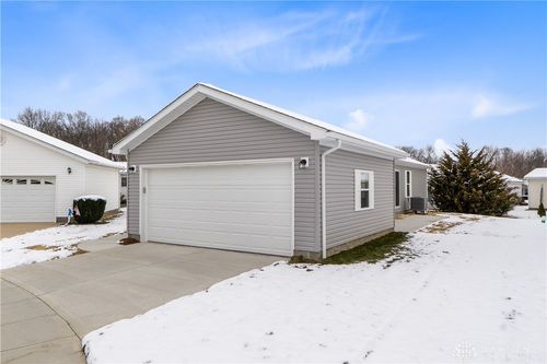 19-474 Kalynn Cir, Fairborn, OH, 45324-7574 | Card Image